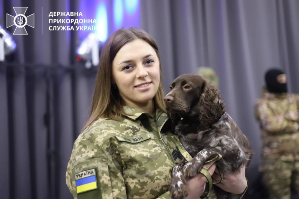 Аліна Паніна з Нововолинська та її чотирилапі помічниці отримали нагороди у рамках проєкту «Собаки - герої України» | Новини Нововолинська