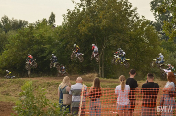 Нововолинськ прийняв II етап Чемпіонату України з мотокросу | Новини Нововолинська
