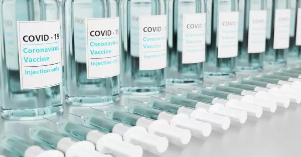 В Еврокомиссии ограничили срок действия сертификатов о вакцинации - Короновирус
