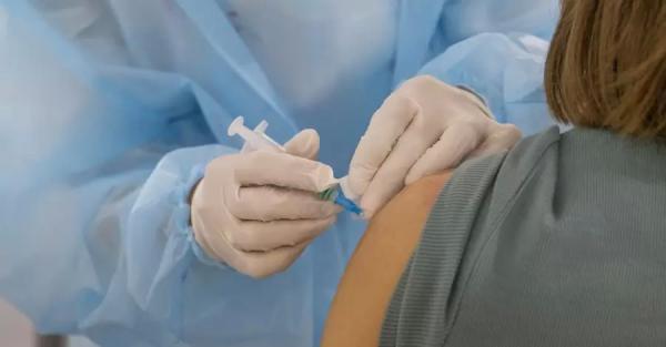 В Украине получили прививки почти 15 миллионов человек - Короновирус