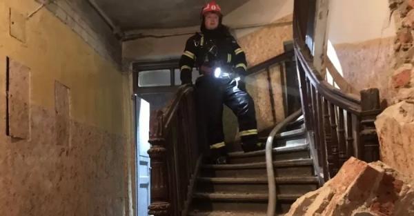 Во Львове из-за взрыва газа в жилом доме троих человек госпитализировали с ожогами - Проишествия