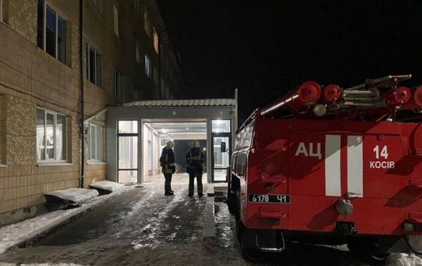 Число жертв пожара на Прикарпатье возросло: умерла санитарка