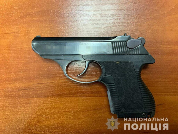 В Запорожье покупатель выстрелил в продавца из-за требования надеть маску