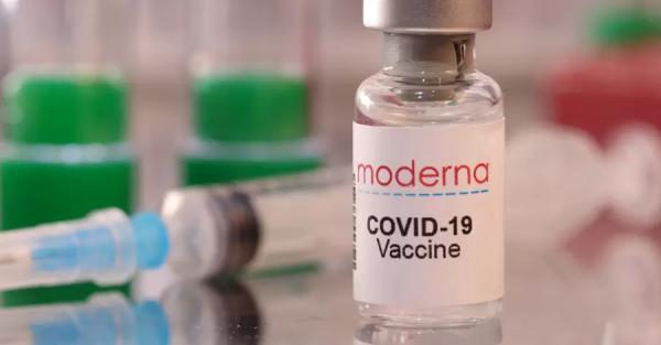 Moderna начала клинические испытания вакцины против штамма "Омикрон" - Короновирус