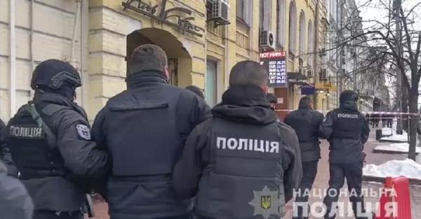Полиция задержала 14 человек из-за стрельбы в Киеве, в которой пострадал националист Середюк - Проишествия