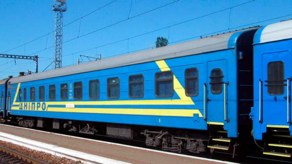 З Дніпра планують запустити прямі потяги до Західної України