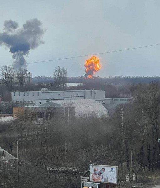 Зеленський: Росія випустила 8 ракет по Вінниці, знищено аеропорт- Події