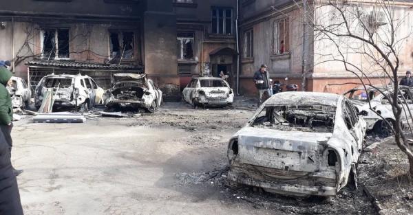 Полк "Азов": У Маріуполі російські окупанти застосували невідому отруйну речовину - Події
