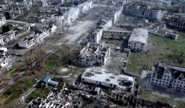 Гайдай: Рубіжне розділило долю Маріуполя, місто знищене - Події