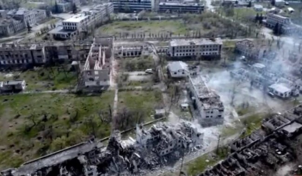Гайдай: Рубіжне розділило долю Маріуполя, місто знищене - Події