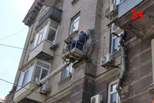 У Дніпрі демонтують пам'ятники із символами радянської влади