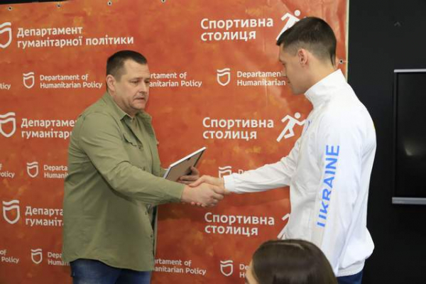 Філатов вручив дніпровським призерам Дефлімпіади сертифікати на суму близько 1,5 млн грн - 34 телеканал