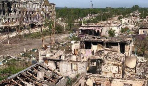 На Луганщині військові РФ ведуть вогонь цілодобово, знищено гуманітарний штаб - Події