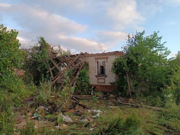Последствия ночного обстрела Славянска оккупантами показал Лях - 12 июля 2022 :: Донеччина