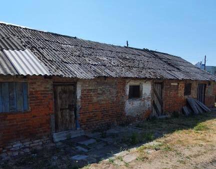 У Нововолинську демонтують сарай в аварійному стані | Новини Нововолинська