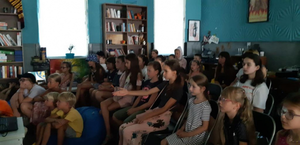 В центральній бібліотеці Нововолинська організували перегляд фільму для дітей | Новини Нововолинська