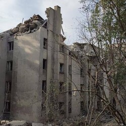 Гайдай повідомив про знищення бази росіян у Кадіївці - Події