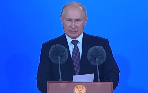 Путін заявив, що російська зброя на десятиліття випереджає аналоги
