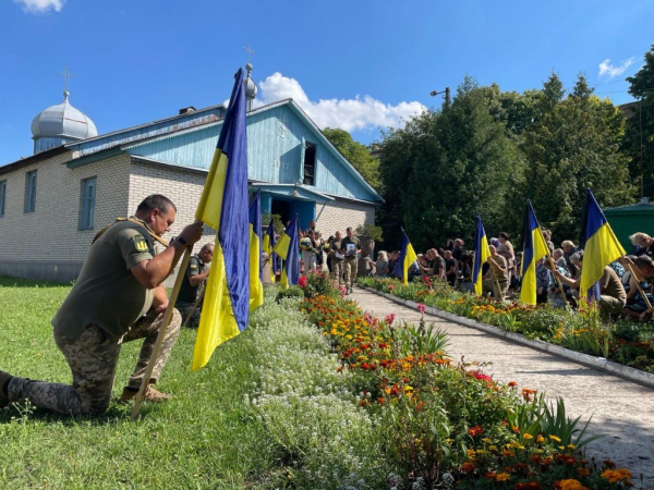 Нововолинськ попрощався з Героєм Олексієм Мітяйкіним | Новини Нововолинська