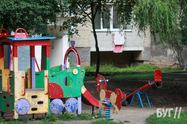 Останні літні дні у Нововолинську: як виглядає один з районів міста | Новини Нововолинська