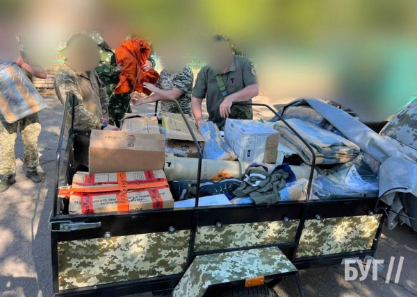 Військові з Нововолинська отримали автомобіль, планшети та приціл: як пройшла чергова поїздка на Схід від волонтерів | Новини Нововолинська