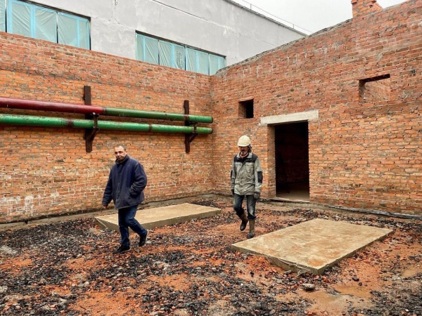 Працюватимуть на щепі: у Нововолинську встановлюють два твердопаливних котли | Новини Нововолинська