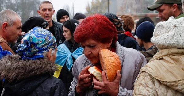 На Херсонщині росіяни розстріляли чергу за хлібом - поранено 5 людей - Події