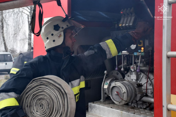 Мешканці Поромівської громади створили добровільну пожежну команду | Новини Нововолинська