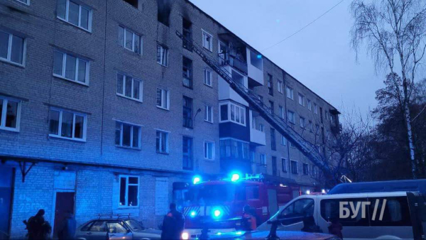 У Нововолинську в багатоквартирному будинку вибухнув газовий балон | Новини Нововолинська