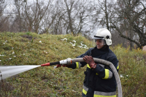 Мешканці Поромівської громади створили добровільну пожежну команду | Новини Нововолинська