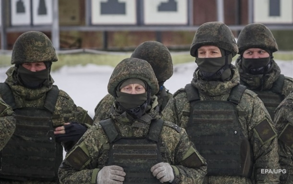 У РФ військком проговорився, що росіяни служитимуть удвічі довше