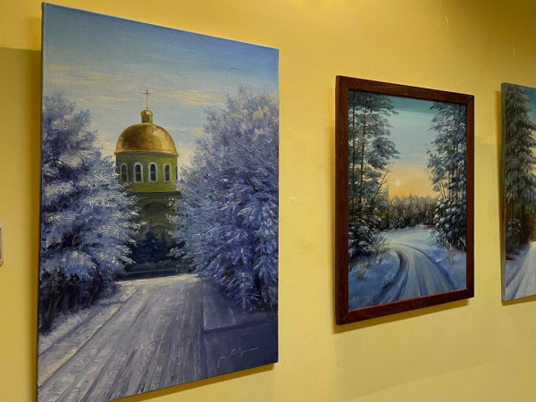 «Інша зима»: у Нововолинську відкрилася виставка картин українських художників | Новини Нововолинська