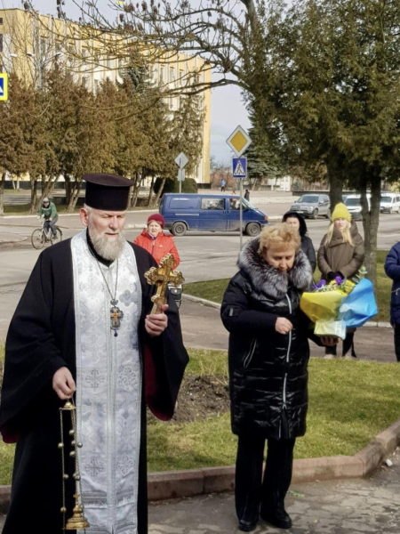 У Нововолинську вшанували пам'ять Героїв Небесної Сотні | Новини Нововолинська