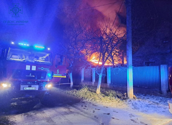 У Нововолинську горів житловий будинок, а в Павлівській громаді - автомобіль | Новини Нововолинська