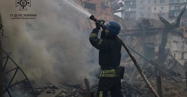 Росіяни завдають ударів по Харкову - у місті шість "прильотів" - Події