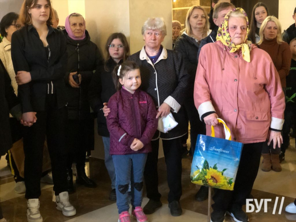 Дітям-сиротам Нововолинська вручили Великодні подарунки | Новини Нововолинська