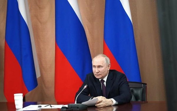 Путін назвав "недоумками" противників Росії