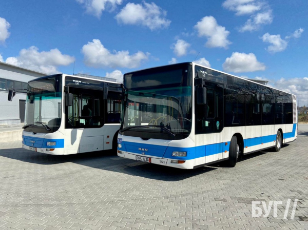 Від сьогодні Нововолинськом курсуватиме новий автобус | Новини Нововолинська