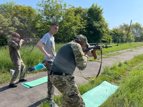 День тактичної підготовки: для учнів ліцеїв Нововолинська провели підсумкові навчально-польові збори | Новини Нововолинська