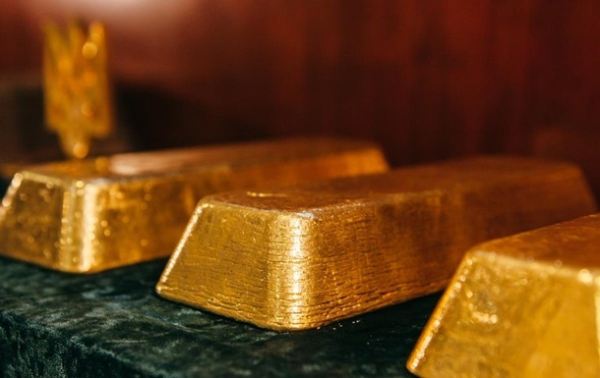 Росіянка намагалася вивезти золоті злитки в обгортці з-під шоколаду