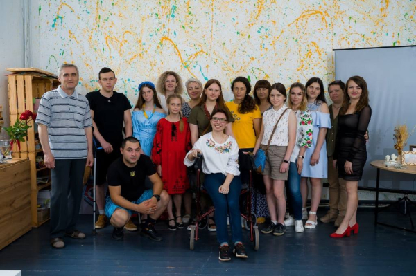 «З Україною в серці»: у Нововолинську відбувся благодійний літературний вечір | Новини Нововолинська