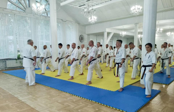 Нововолинські спортсмени взяли участь у навчально-тренувальній школі «Кіокушин-кан стандарт 2023» | Новини Нововолинська