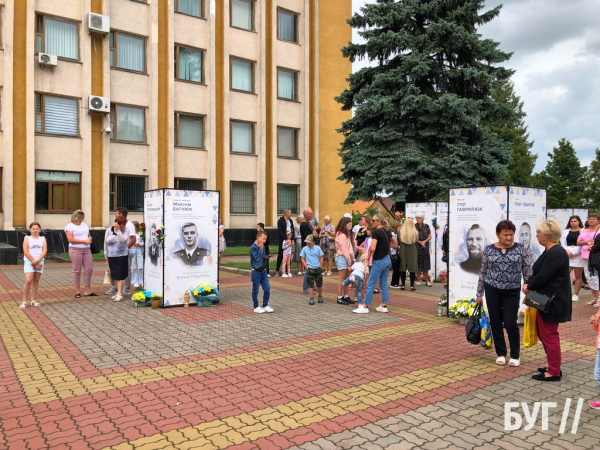 У Нововолинську на Алеї Героїв відбулась спільна молитва | Новини Нововолинська