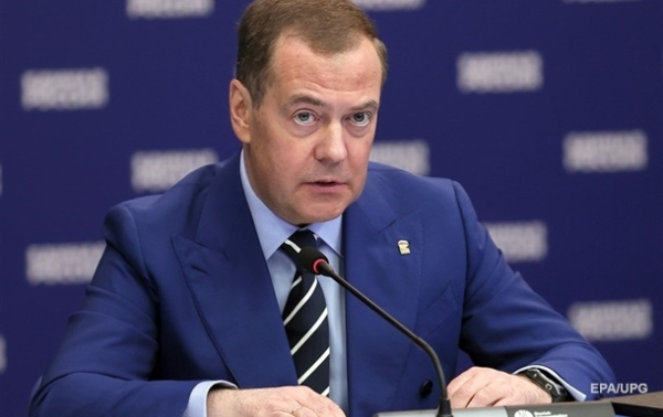 Медведєв пригрозив ударами по АЕС України і Європи