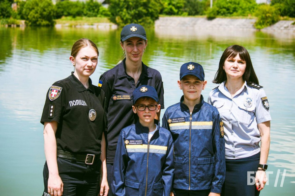 На Нововолинському міському озері рятувальники провели навчання з порятунку людей на водоймі | Новини Нововолинська