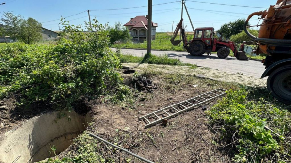 На 15 мікрорайоні Нововолинська триває промивання зливової каналізації | Новини Нововолинська