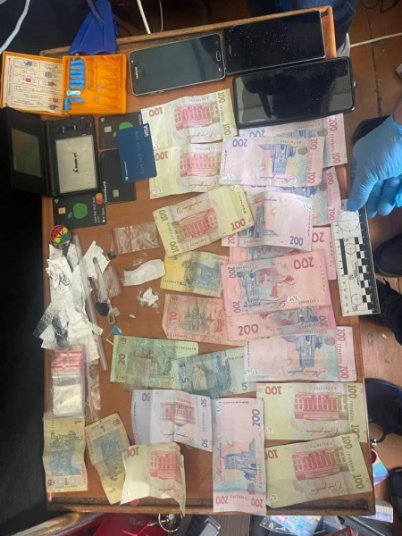 Продавали психотропи на 100 тисяч грн щомісяця: у Нововолинську викрили трьох наркозбувачів | Новини Нововолинська