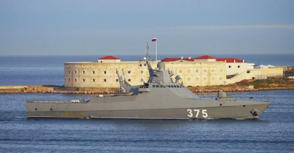 Сили оборони вдарили по двох патрульних кораблях РФ типу "Василь Биков"   - Події
