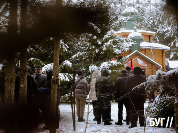 Поховали на місці, де заповідав: в останню путь провели директора урочища «Вовчак» Василя Мазурика | Новини Нововолинська