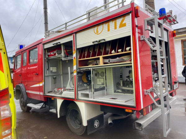 Партнери з Німеччини передали Нововолинську пожежні автомобілі і швидку | Новини Нововолинська